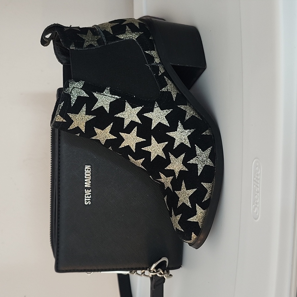 Steve Madden Suede Booties w/Free SM Crossbody